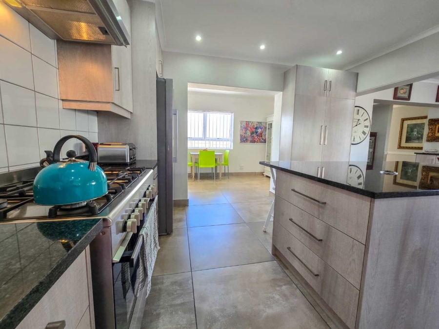 4 Bedroom Property for Sale in Jongensfontein Western Cape